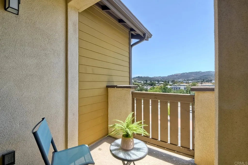 3 bed, 1647 sqft, $3,800 — Photo 4