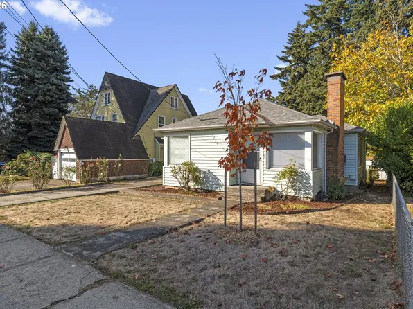 3204 F St, Vancouver, WA 98663