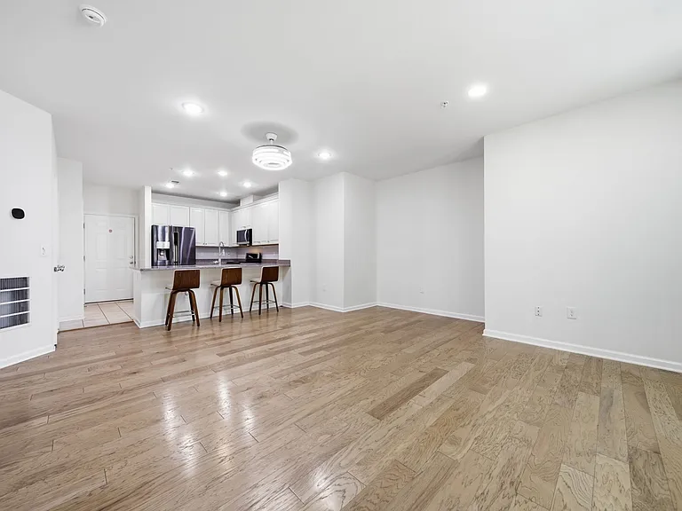 128 Wesmont Dr — Photo 8