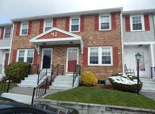 42 Fox Meadow Rd APT E, Leominster, MA 01453