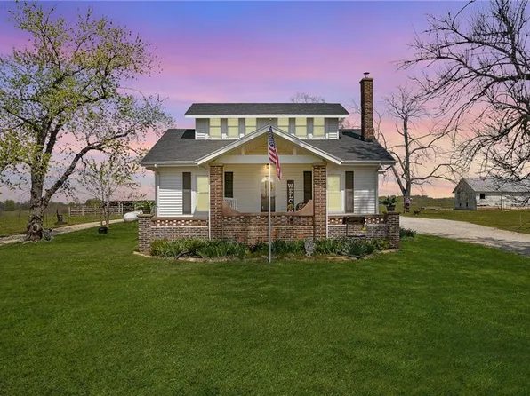 9006 E State Rte W, Drexel, MO 64742
