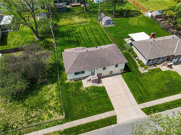 4th image of 3924 S Bryant Dr