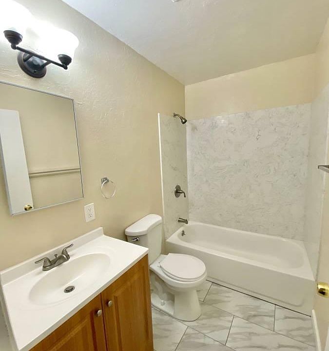 1st image of 8-710 N 23rd St #8