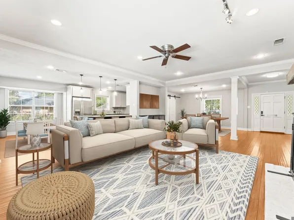 4818 Pine Hill Dr, Baton Rouge, LA 70817