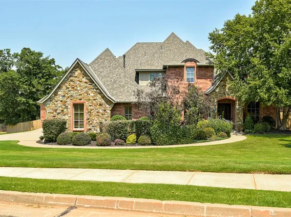 1301 Autumn Creek Dr, Edmond, OK 73003