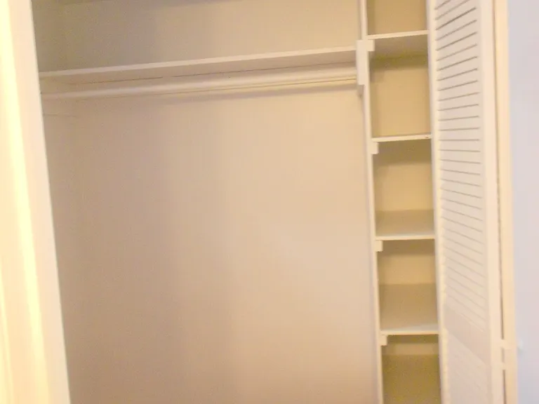 2 Strathmore Rd #2 — Photo 7