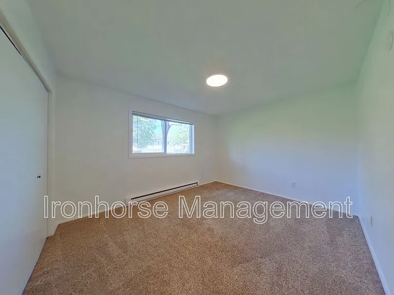 809 W Villard St #44 — Photo 10