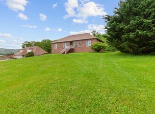 325 The Lane Rd, Cookeville, TN 38506