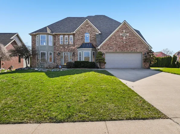 3808 Briar Pkwy, Ann Arbor, MI 48108