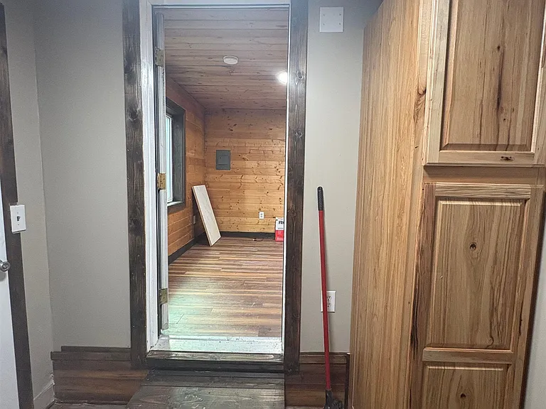 159 Nash St — Photo 3