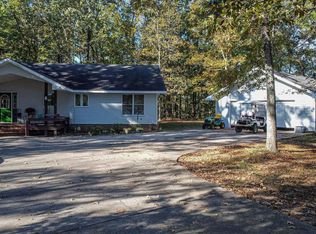 255 Paddle Wheel Rd, Gilbertsville, KY 42044