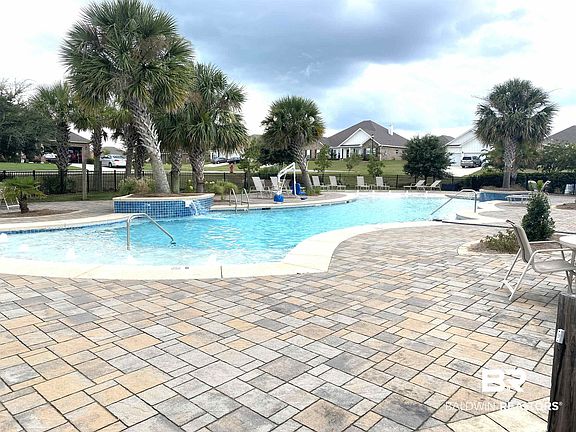 5th image of 21695 Sutherland Cir