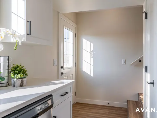 Maple Crest Townhouses