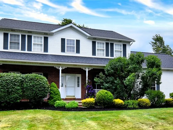 6967 Auburn Ridge Rd, Painesville, OH 44077