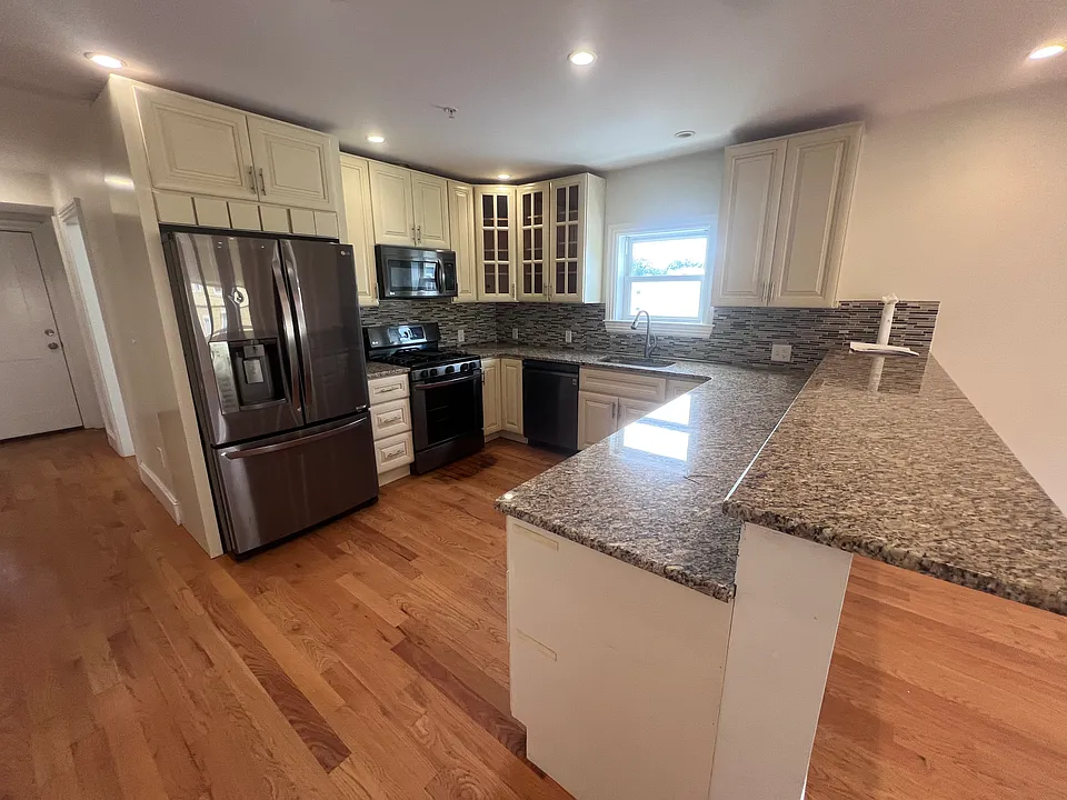 12 Mallard Ave #3
