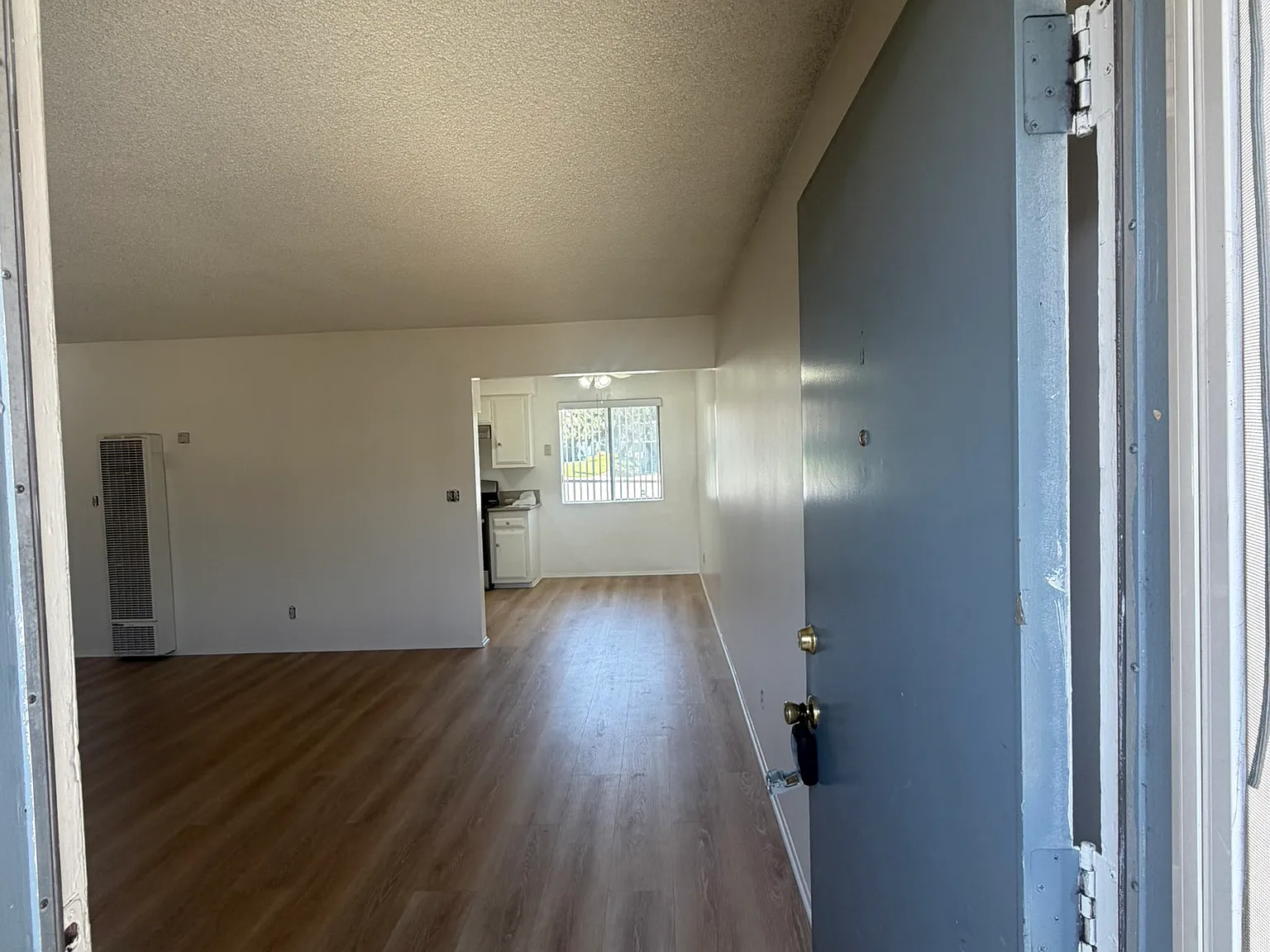 2 bed, $2,100 — Photo 4