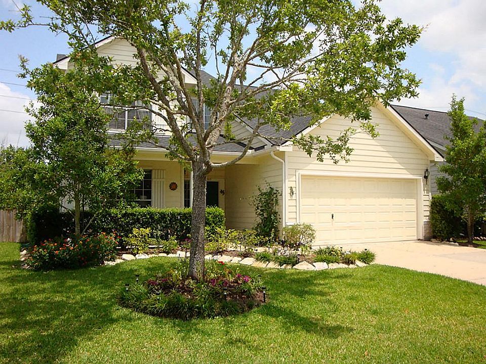 2nd image of 1103 Lexington Green Dr