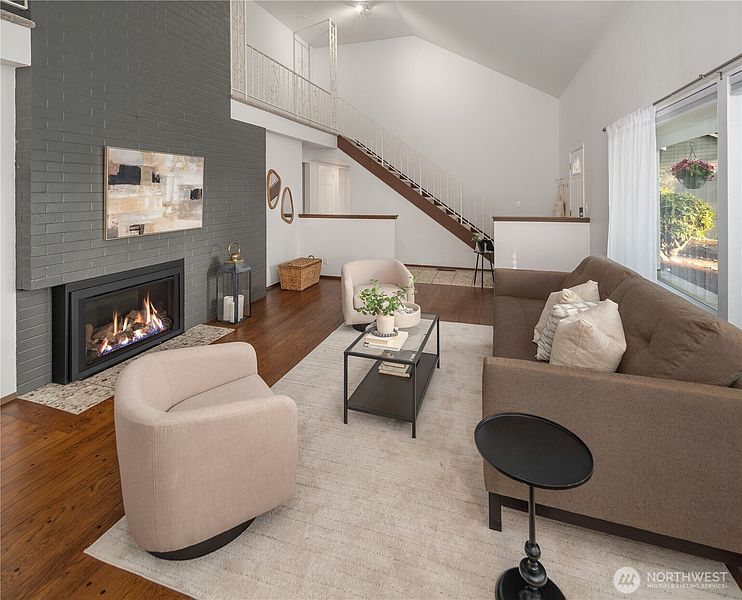4th image of 4301 72nd Avenue W