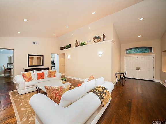 4th image of 7526 Carmenita Ln