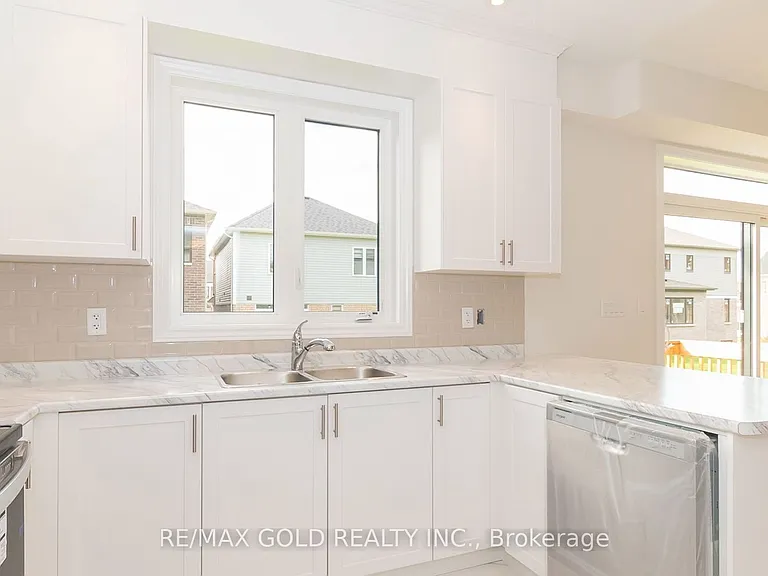 151 Terry Fox Dr — Photo 10