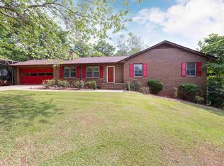 135 Ridgeview Dr, Athens, GA 30606