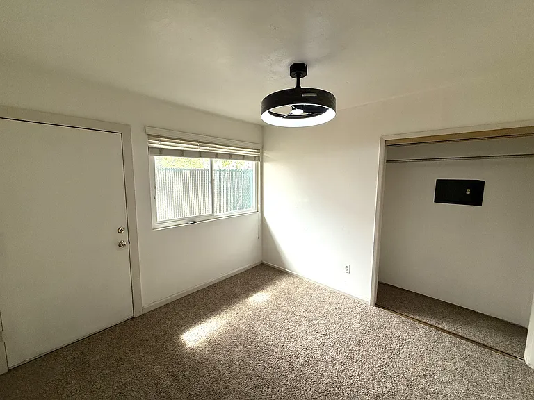 1201 Palm Ave — Photo 13
