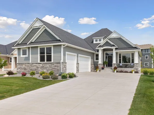 11250 Latrobe Ln N, Lake Elmo, MN 55042