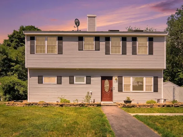 98 Turgeon Ave, Dracut, MA 01826
