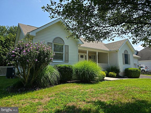 2nd image of 144 Hunters Ridge Way