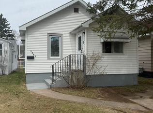 1422 W Hughitt St, Iron Mountain, MI 49801