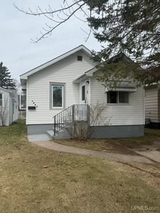 1422 W Hughitt St, Iron Mountain, MI, 49801
