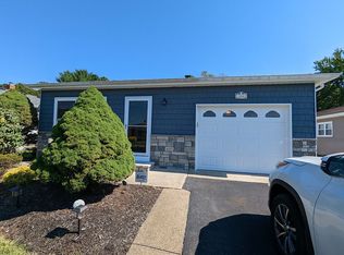 166 Biabou Dr, Toms River, NJ 08757