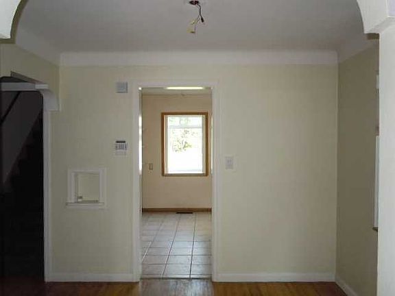 4th image of 3532 Rushland Ave