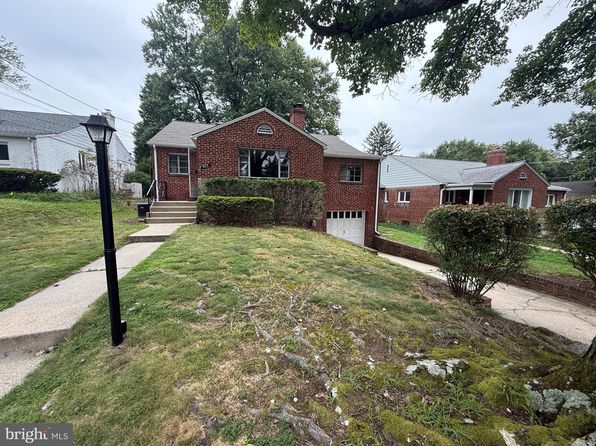205 Brewster Ave