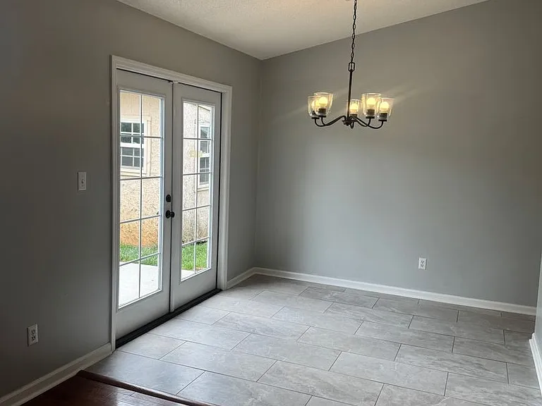 7233 Sorrenta Rd — Photo 9