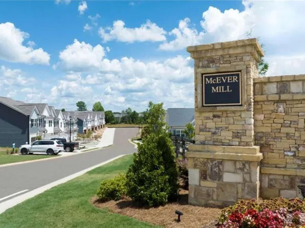 4521 Bishops Ln, Oakwood, GA 30566