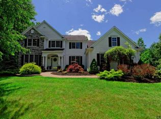 13 Michelangelo Dr, Clifton Park, NY 12065