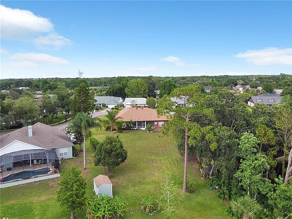 3rd image of 4772 Lonsdale Cir