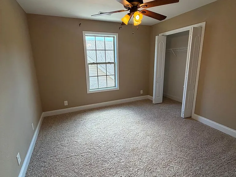 266 Turnberry Cir — Photo 26