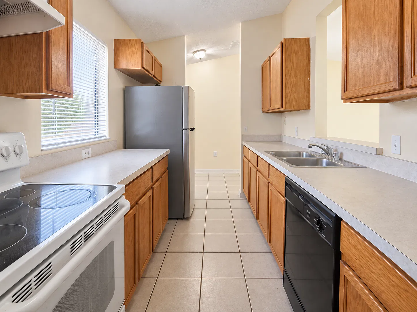 663 Heraldo Ct, Kissimmee, FL 34758 - 1 — Photo 3