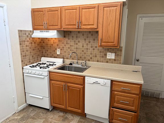 3rd image of 1100-62 Midland Blvd #1112