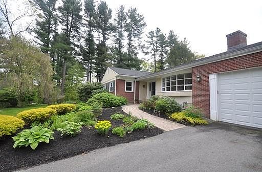 2nd image of 1 Greenwood Ln