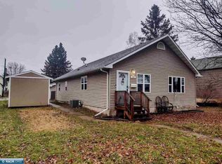 304 7th St SW, Chisholm, MN 55719