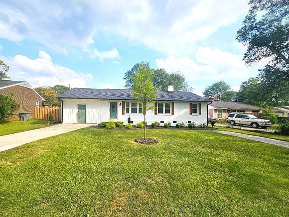 3rd image of 119 Chipley Ln