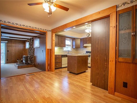 5th image of 27121 Elinore Ave