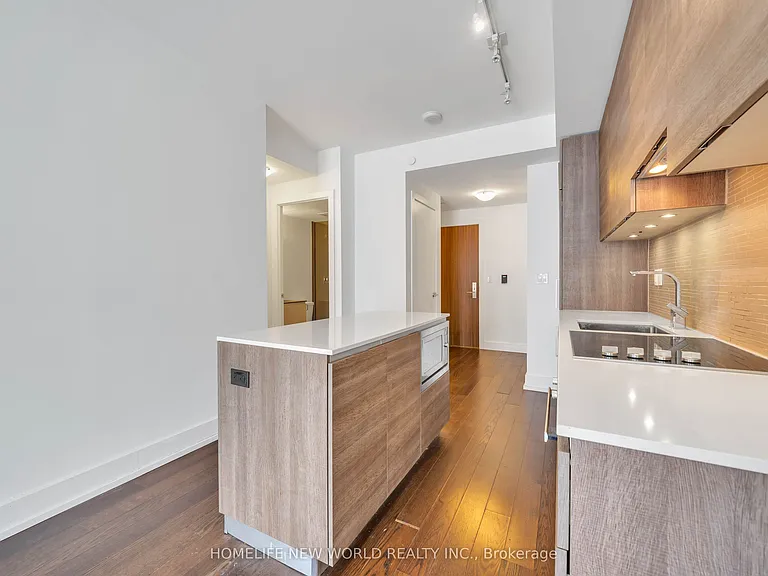 200 Bloor St W #402 — Photo 6