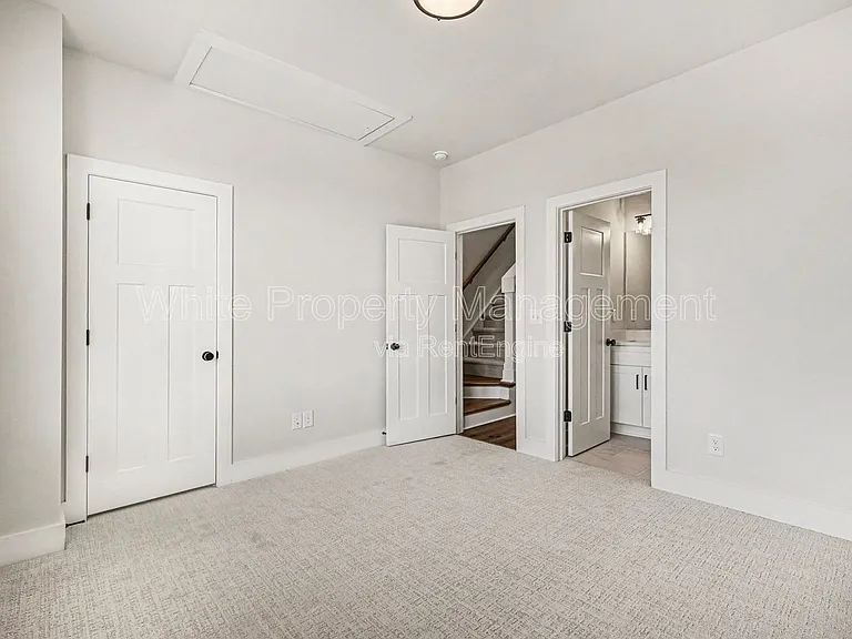 2146 N Graham St — Photo 11