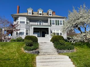 118 Beacon St, Portland, ME 04103