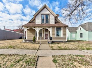 115 N Barker Ave, El Reno, OK 73036