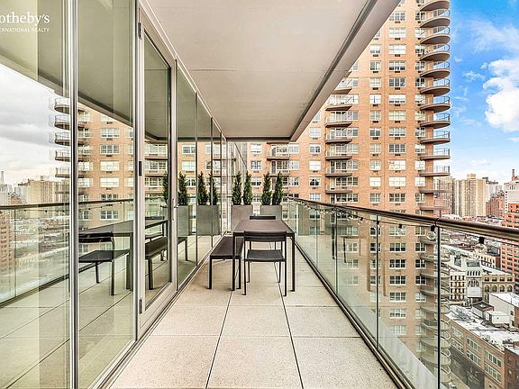 5th image of 151 E 85th St APT 19g